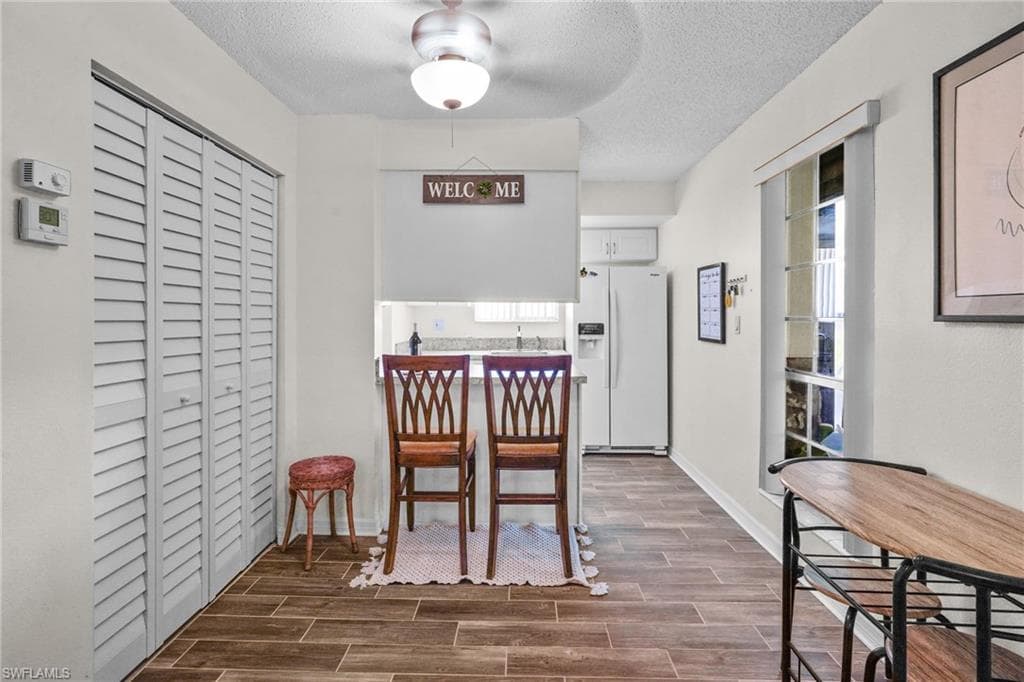 5848 Queen Elizabeth WAY 1-9