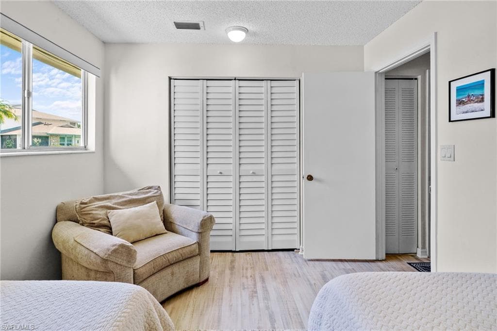 5848 Queen Elizabeth WAY 1-18