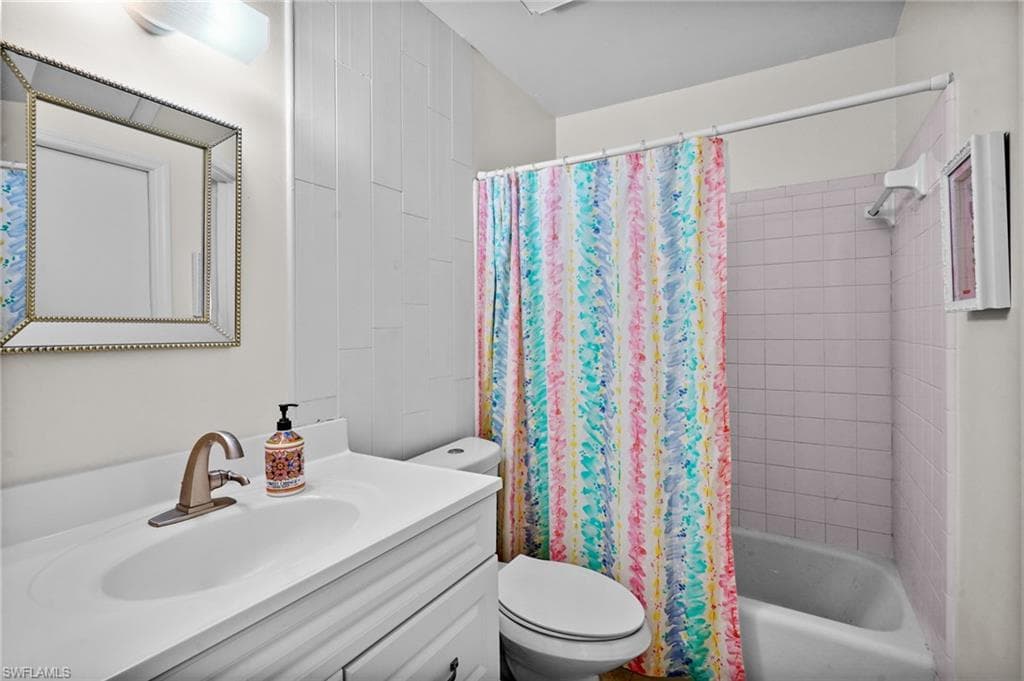 5848 Queen Elizabeth WAY 1-20