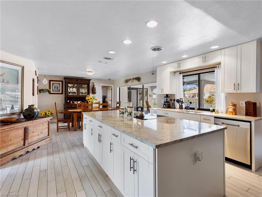 14661 Fair Haven RD-16