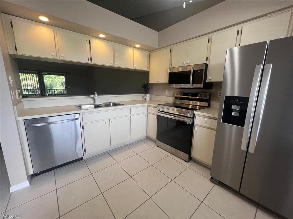 13076 Cross Creek CT 408-2