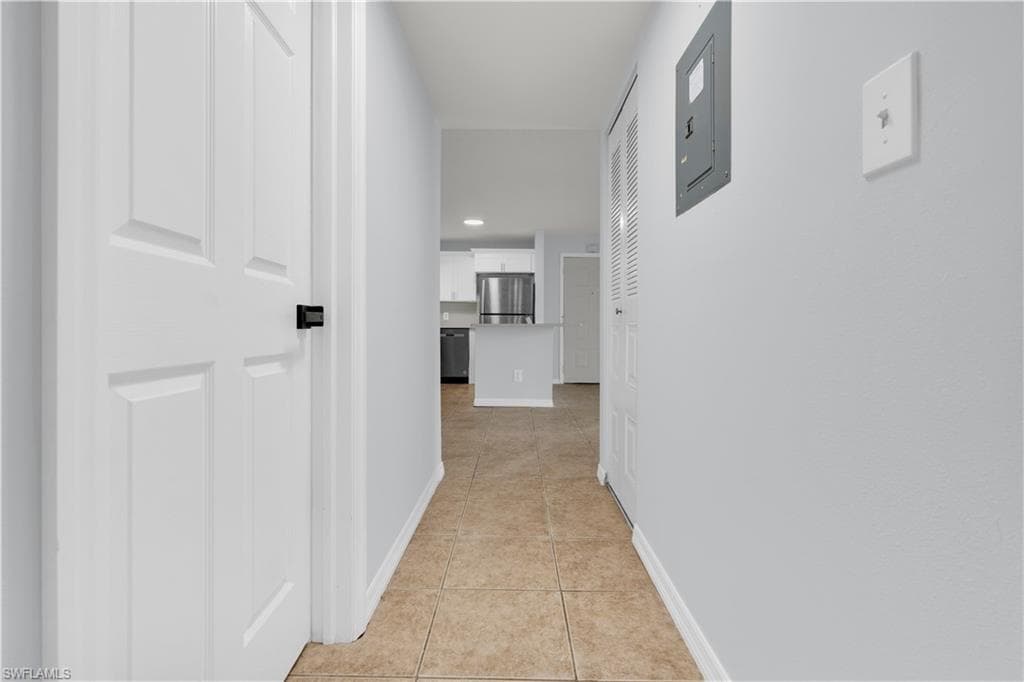 5713 Foxlake DR 1-23