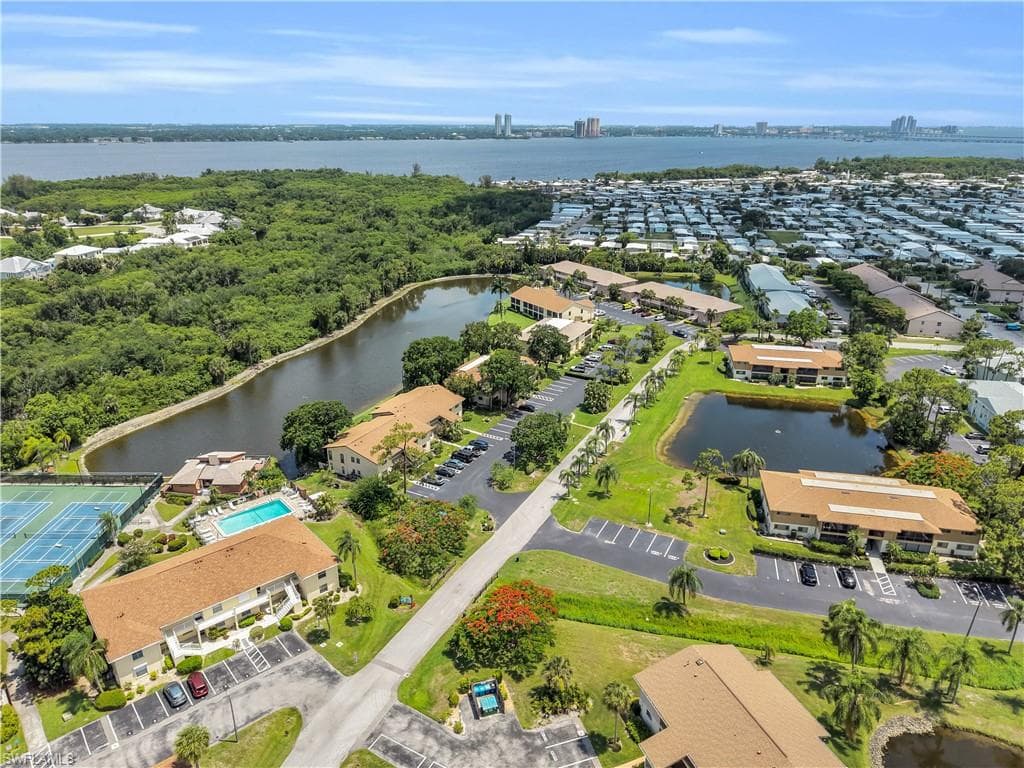 5713 Foxlake DR 1-10