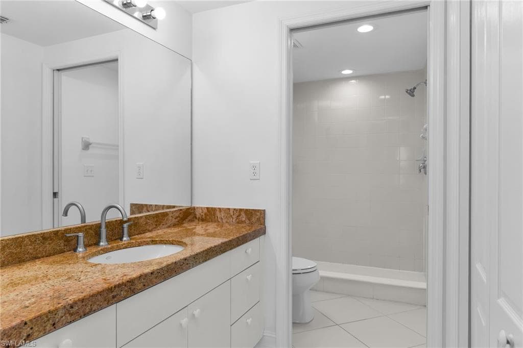 7835 Regal Heron CIR 202-20