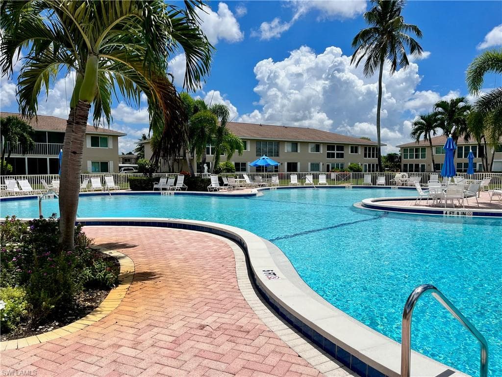 190 Palm DR 1-14