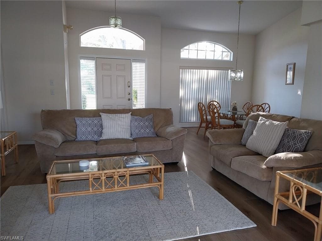 449 Dundee CT-2