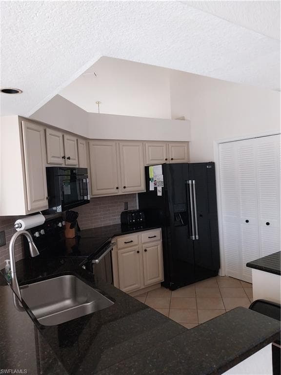 449 Dundee CT-9