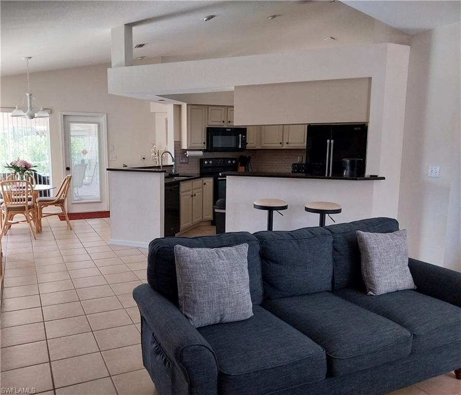 449 Dundee CT-13