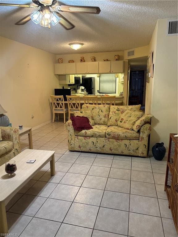 9285 Lake Park DR 101-8
