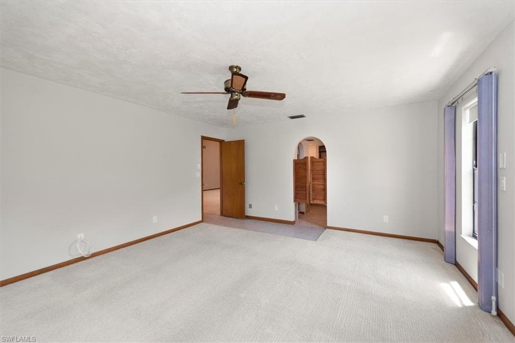 20014 Lake Vista CIR-21