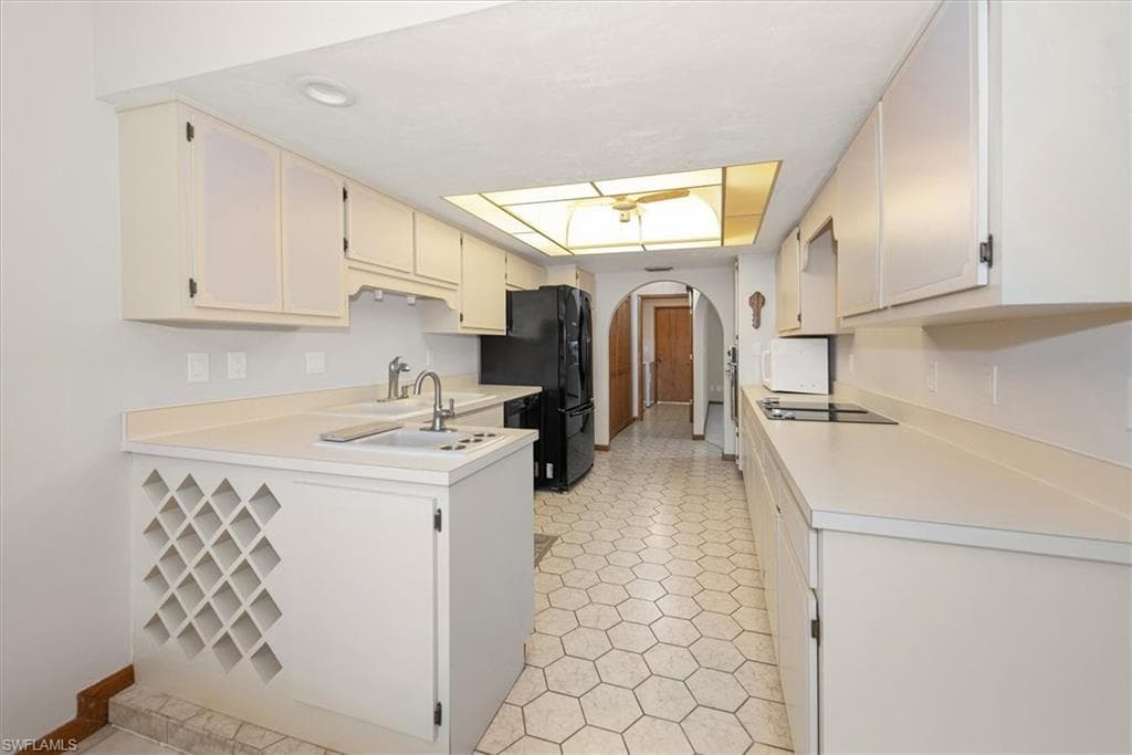 20014 Lake Vista CIR-10
