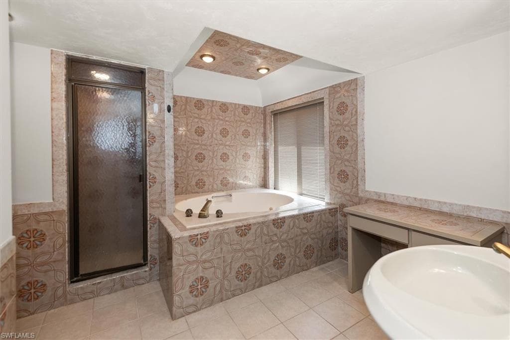 20014 Lake Vista CIR-18