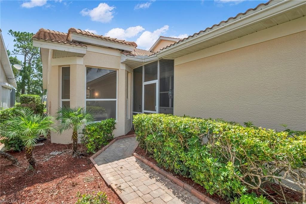 2219 Carnaby CT-1