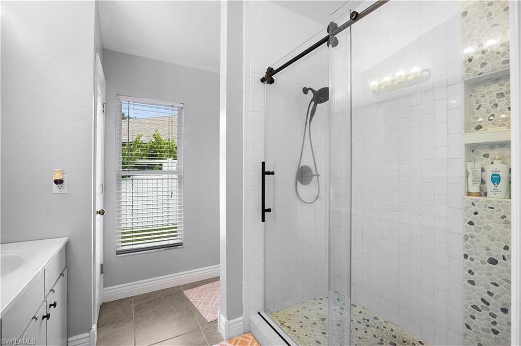 15633 Beachcomber AVE-12