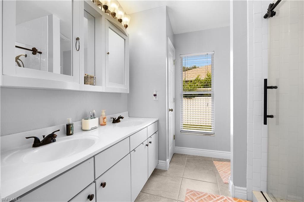 15633 Beachcomber AVE-11