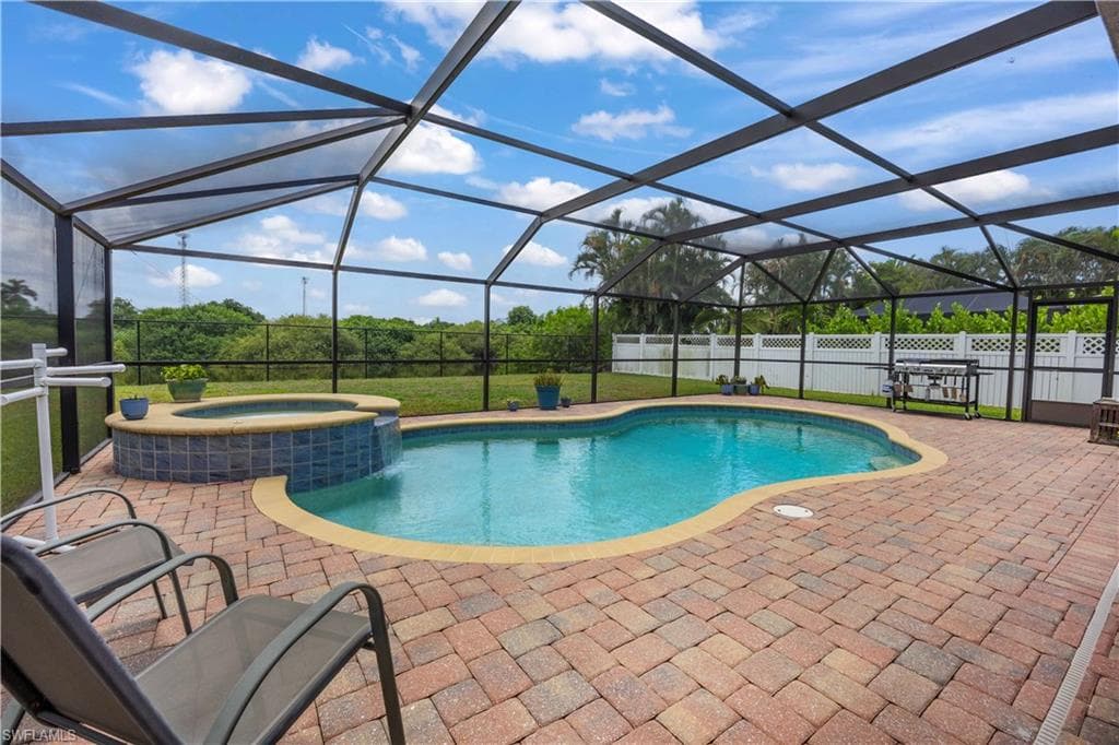 15633 Beachcomber AVE-4