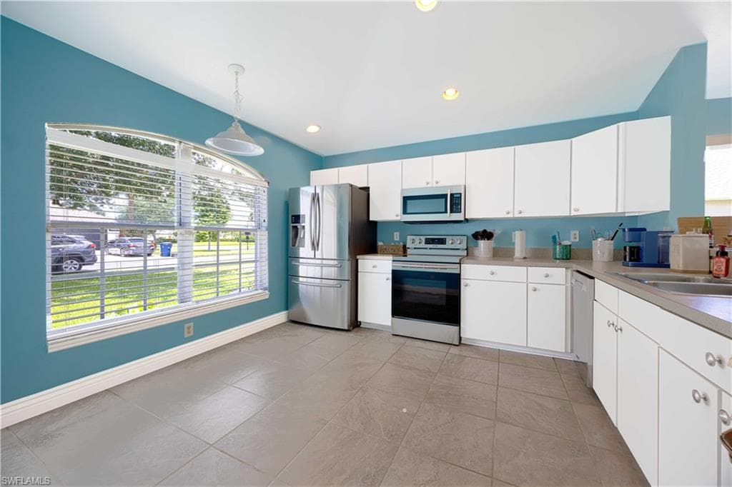15633 Beachcomber AVE-9