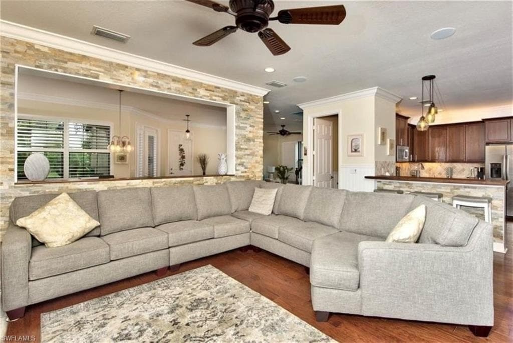 3402 Tigris LN-11