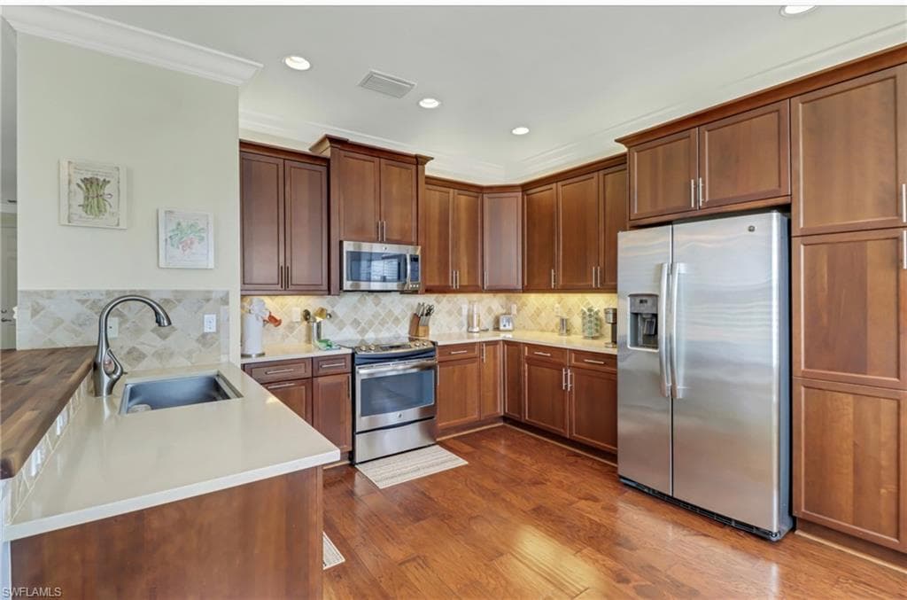 3402 Tigris LN-6