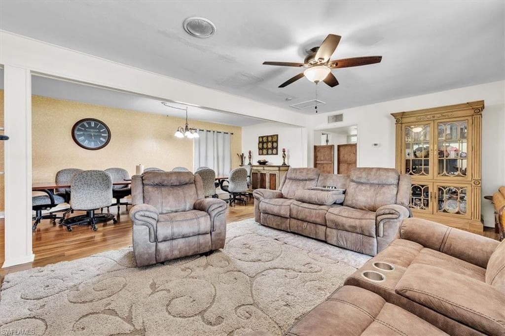 1655 Daniels DR-12