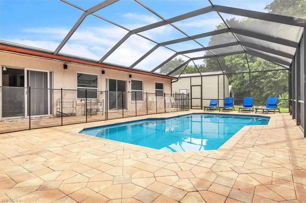 1655 Daniels DR-2
