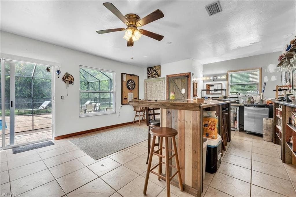1655 Daniels DR-23