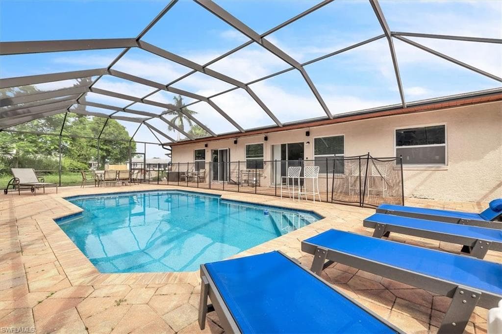 1655 Daniels DR-28