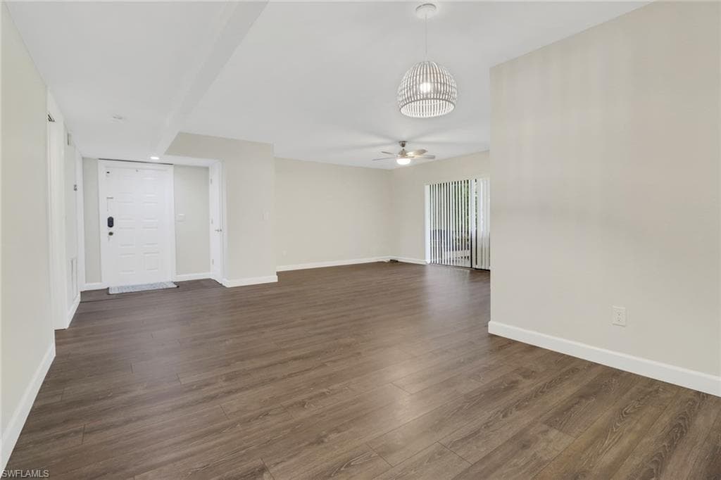 7115 Lakeridge CT 110-8