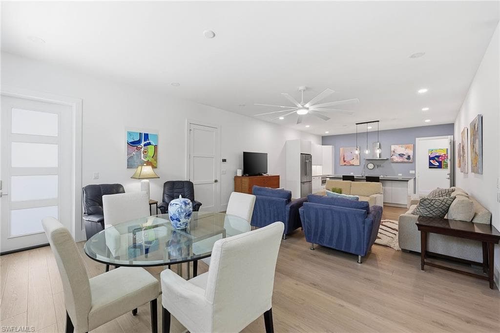 1232 Royal Palm DR-11