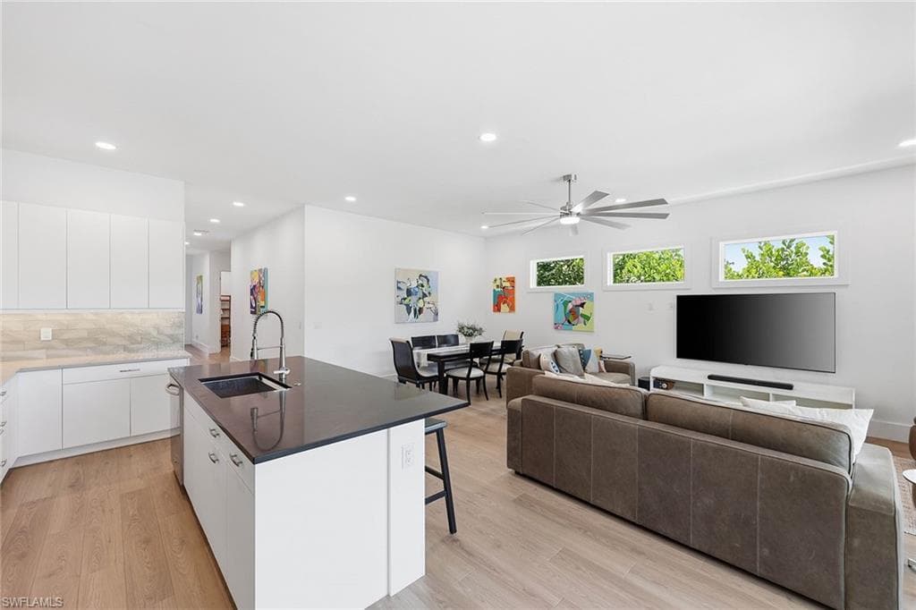 1232 Royal Palm DR-9