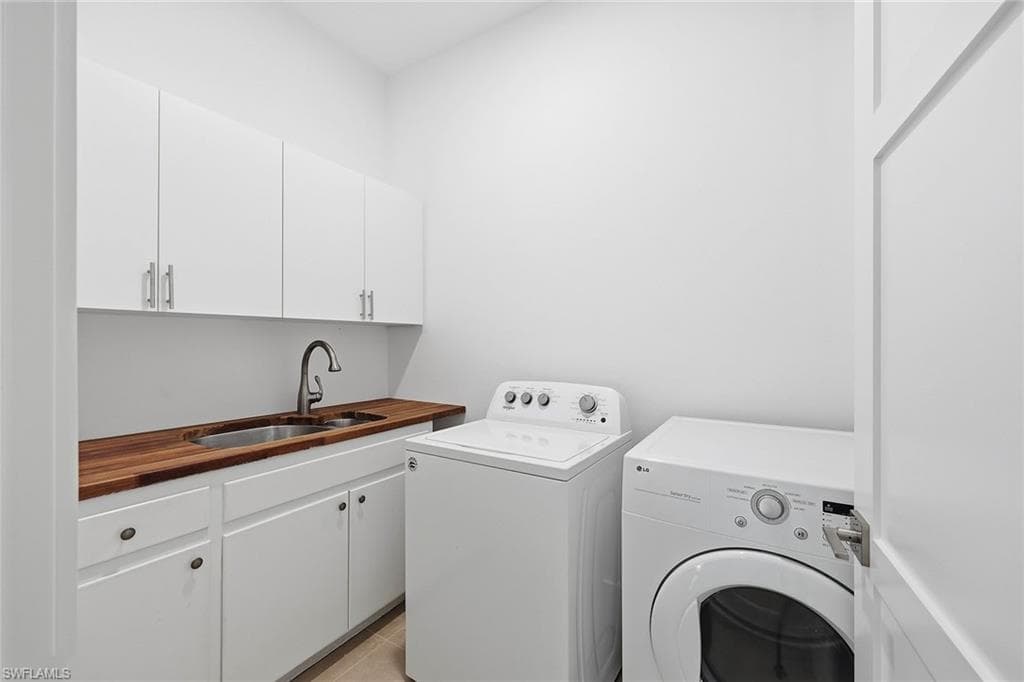 1232 Royal Palm DR-32