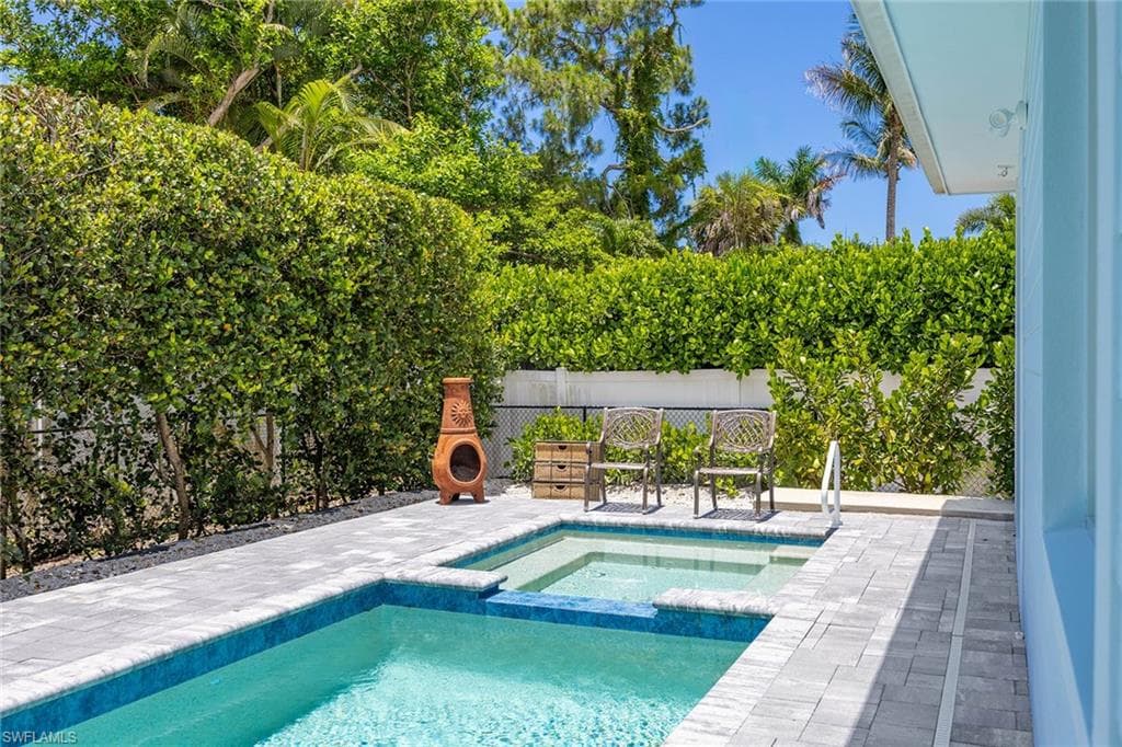 1232 Royal Palm DR-36