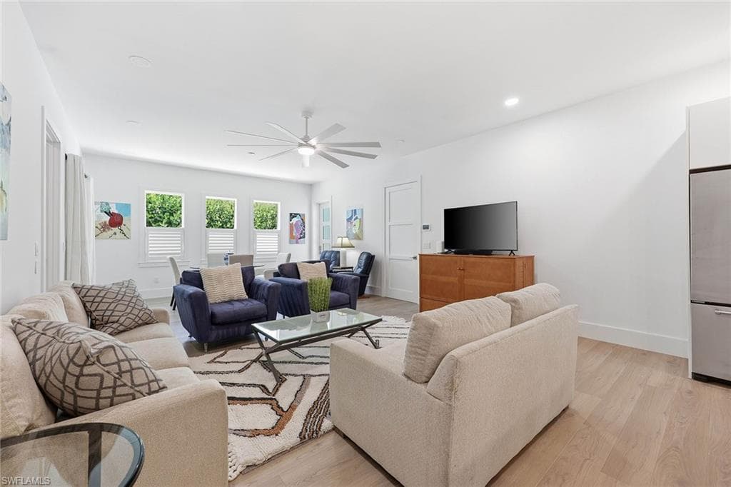 1232 Royal Palm DR-18