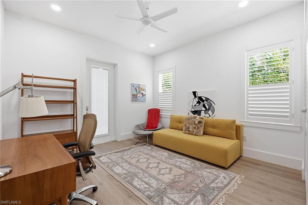 1232 Royal Palm DR-28