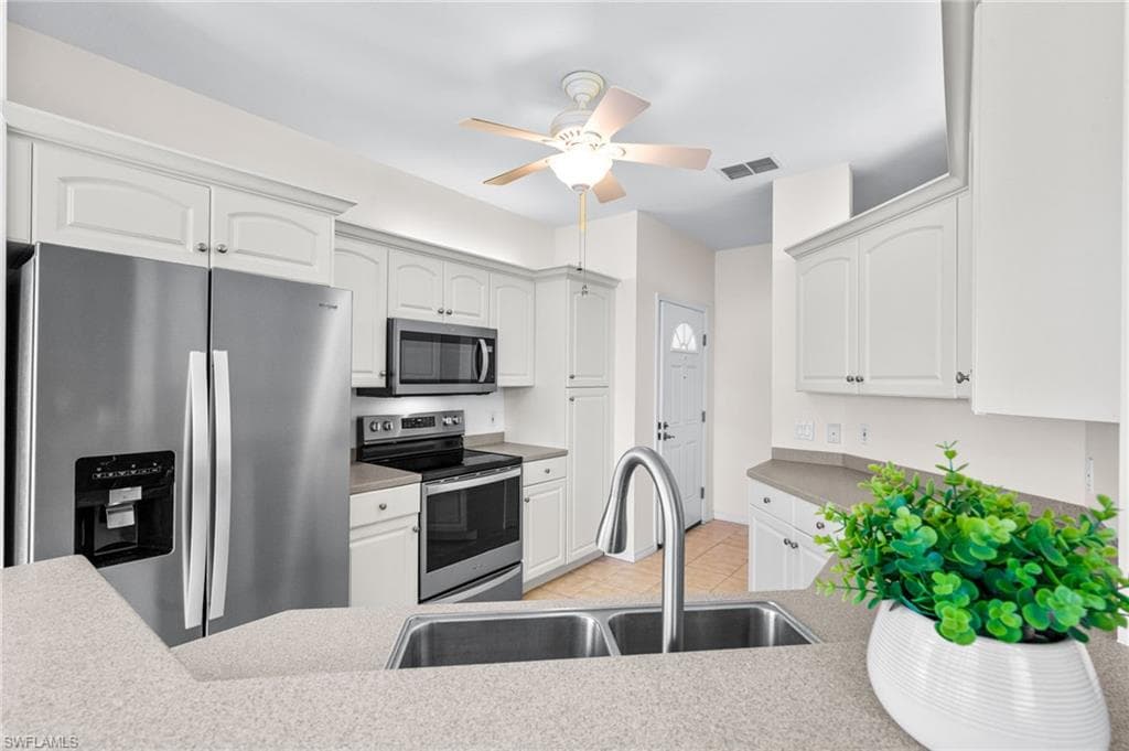20301 Calice CT 2002-5