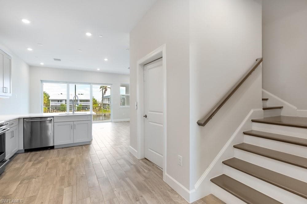 1623 Sea Haven DR 3-307-2