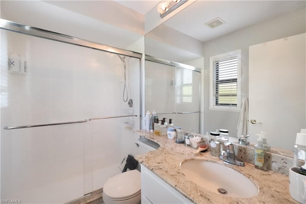 104 Brittany CT-22