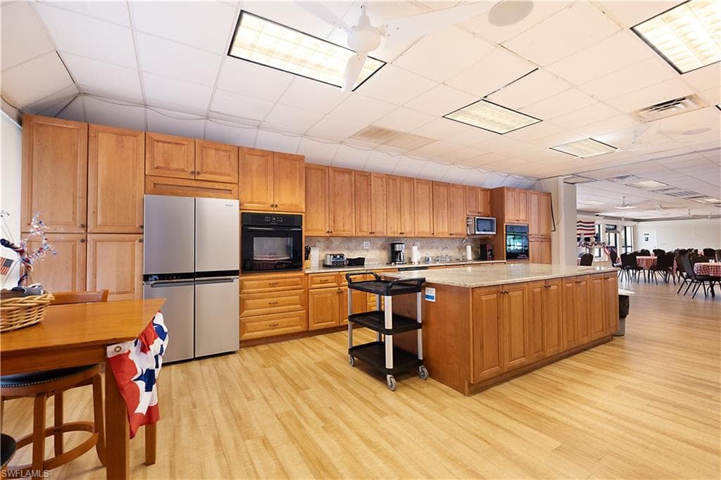 104 Brittany CT-33
