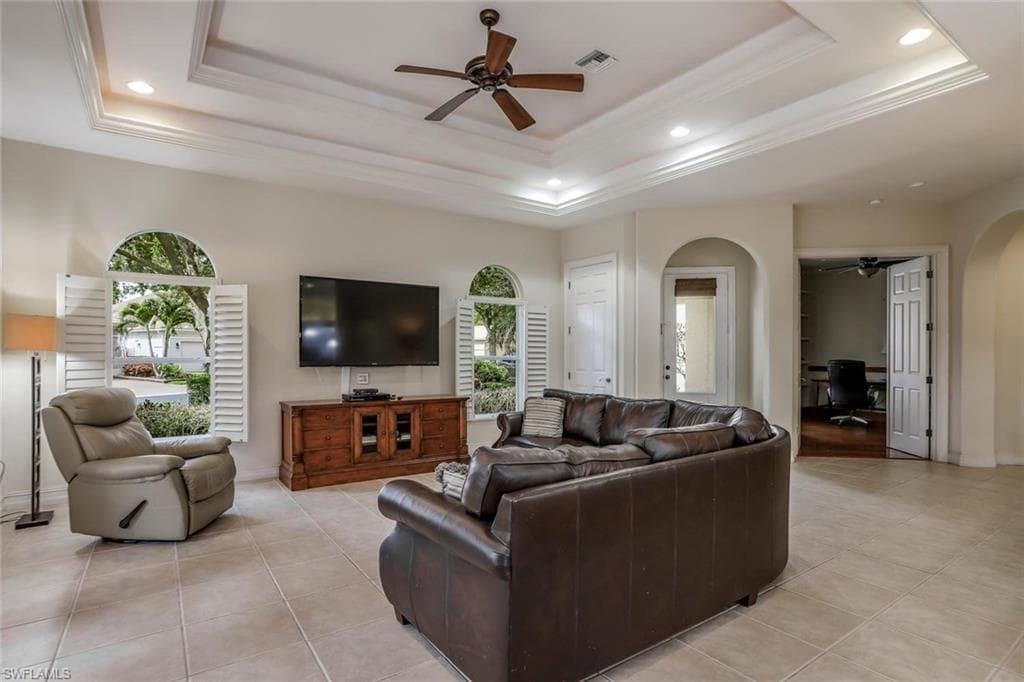 3155 Santorini CT-9