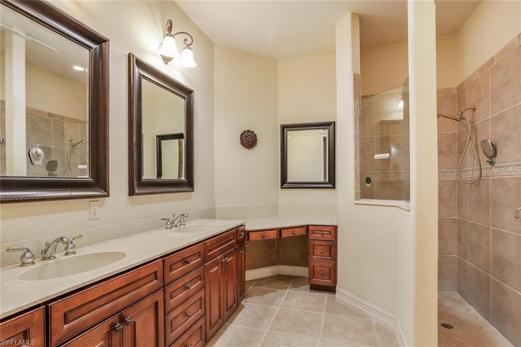 3155 Santorini CT-13