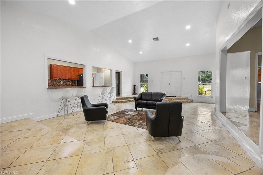 7823 Marx DR-2