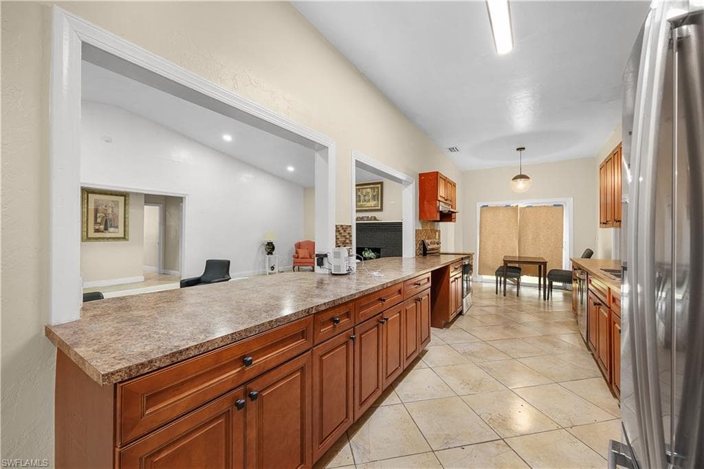 7823 Marx DR-8