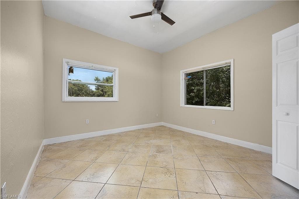 7823 Marx DR-17