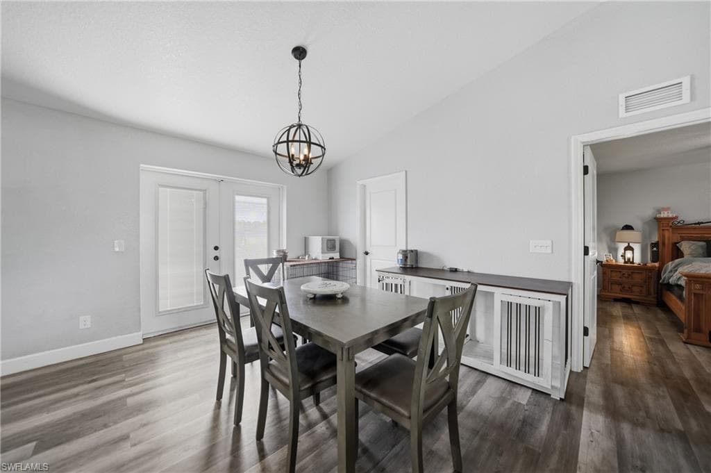 1601 SE Sheila DR-12