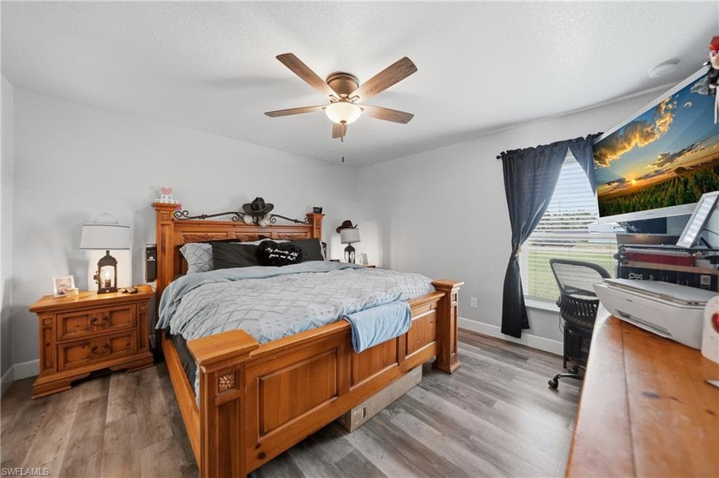 1601 SE Sheila DR-13