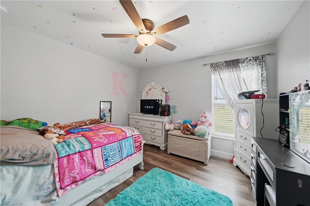 1601 SE Sheila DR-17