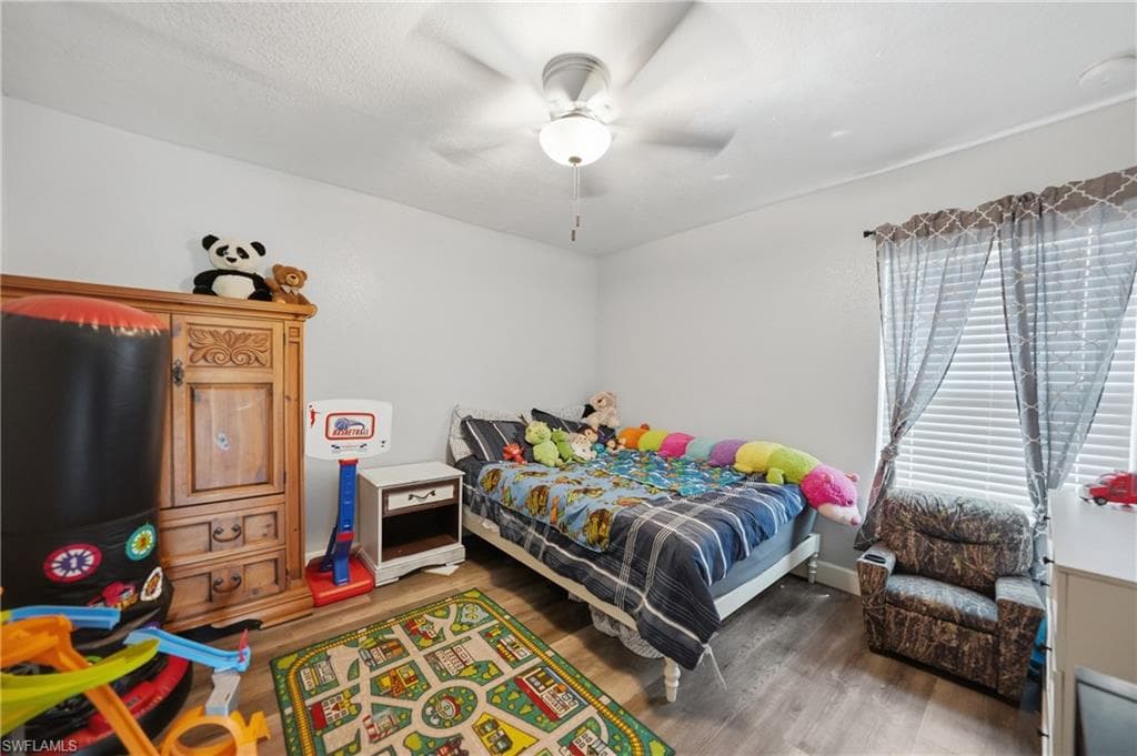 1601 SE Sheila DR-20