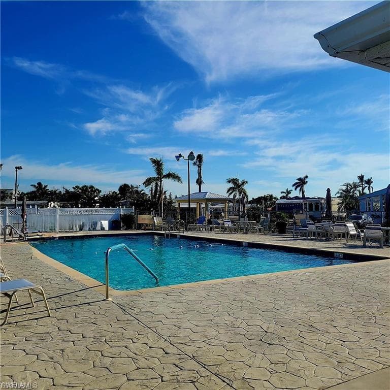 5650 Red Bird LN-12