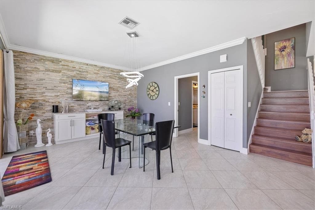 13870 Silver Lake CT-22