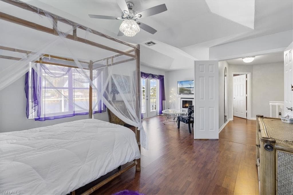 13870 Silver Lake CT-6